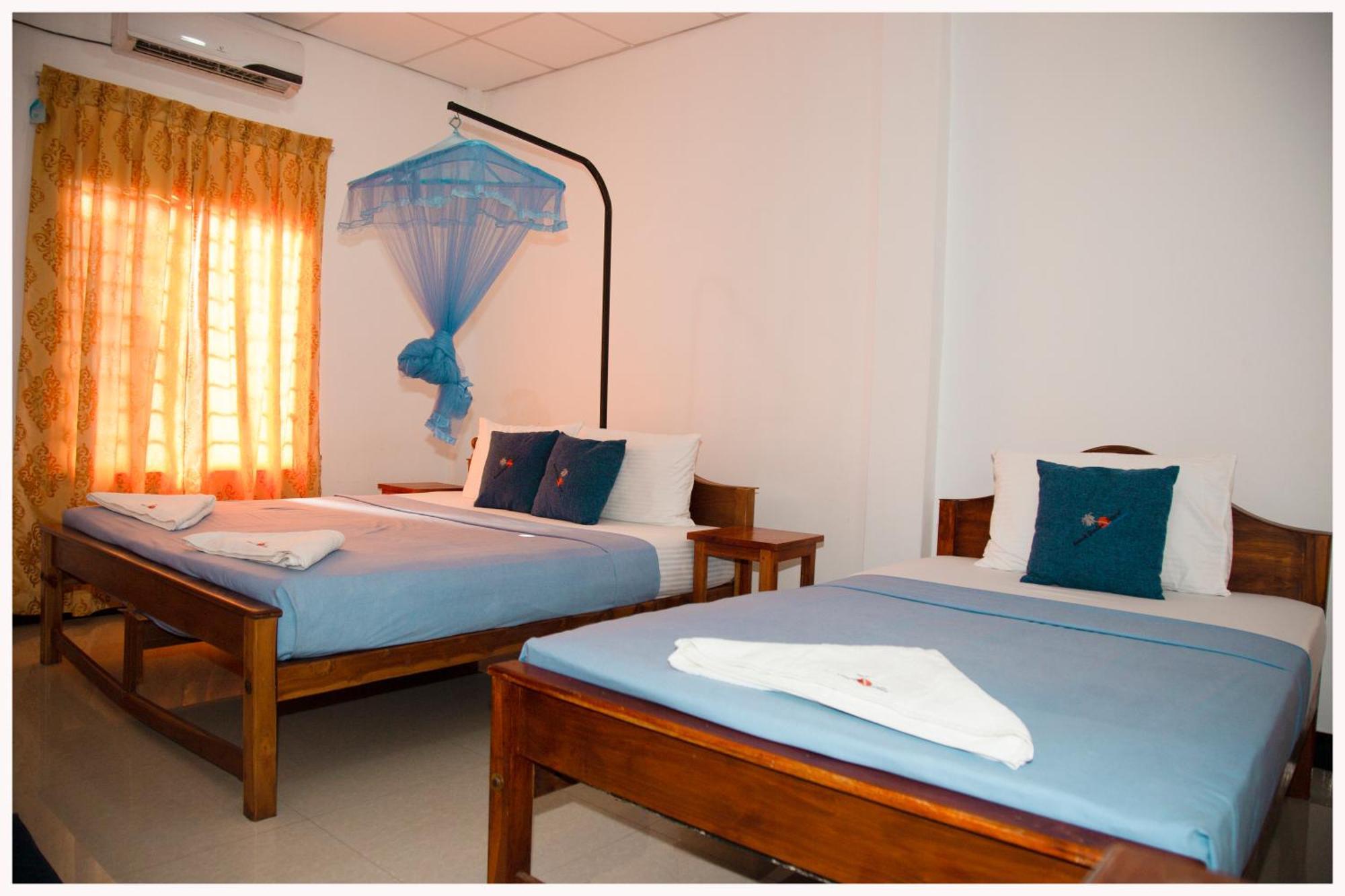 French Garden Resort Uppuveli Dış mekan fotoğraf