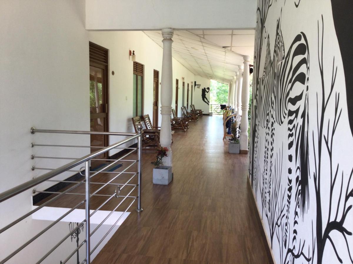 French Garden Resort Uppuveli Dış mekan fotoğraf