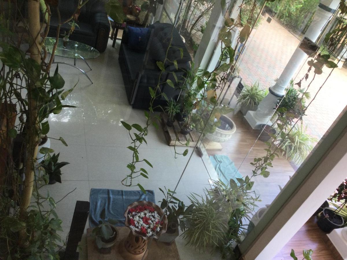 French Garden Resort Uppuveli Dış mekan fotoğraf
