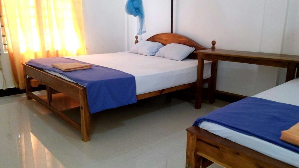 French Garden Resort Uppuveli Dış mekan fotoğraf