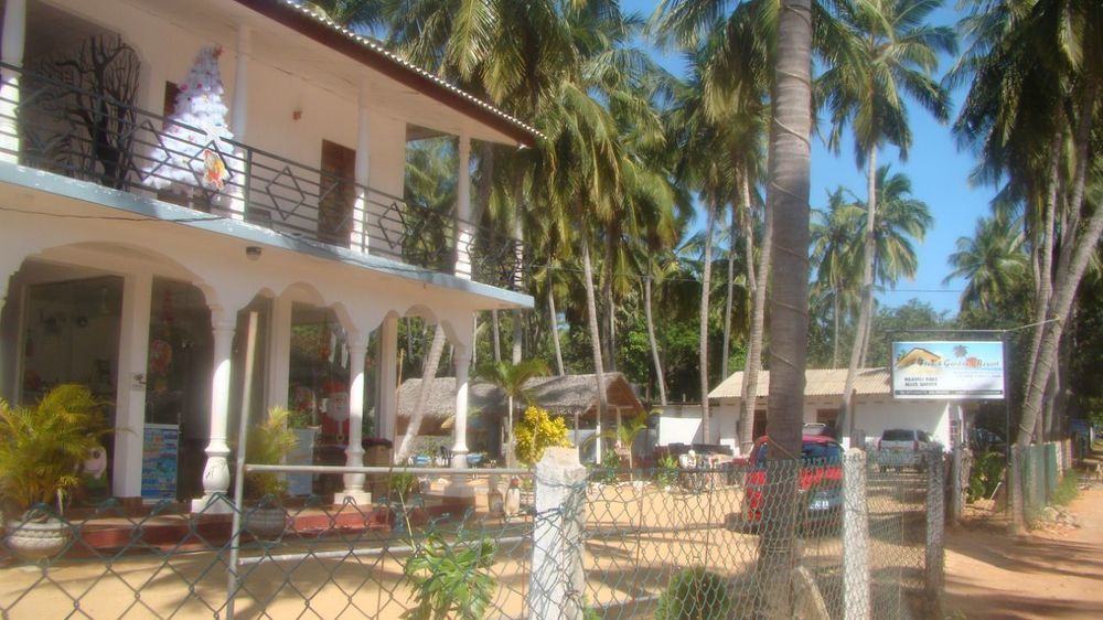 French Garden Resort Uppuveli Dış mekan fotoğraf