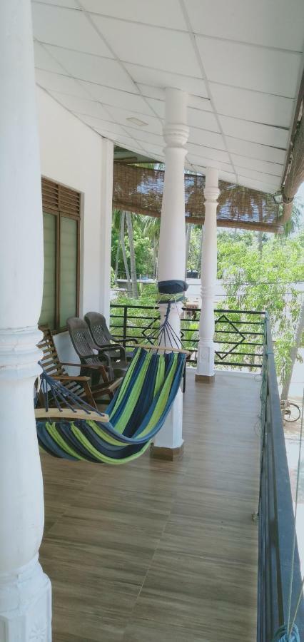 French Garden Resort Uppuveli Dış mekan fotoğraf