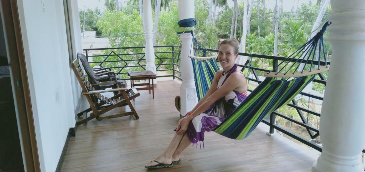 French Garden Resort Uppuveli Dış mekan fotoğraf