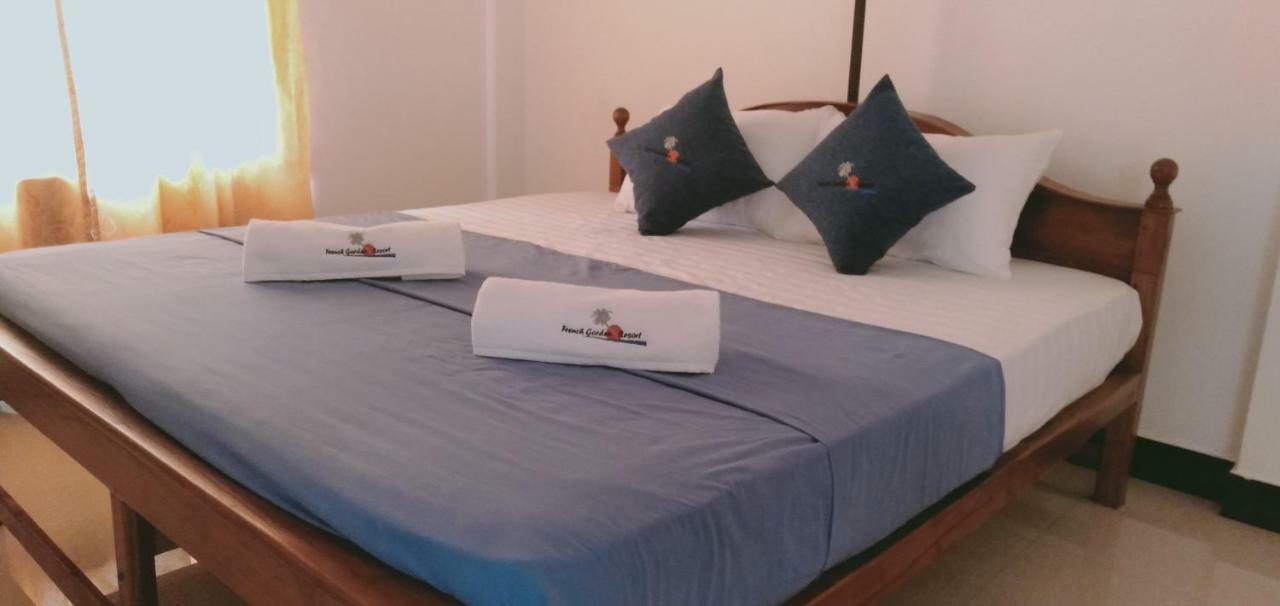 French Garden Resort Uppuveli Dış mekan fotoğraf