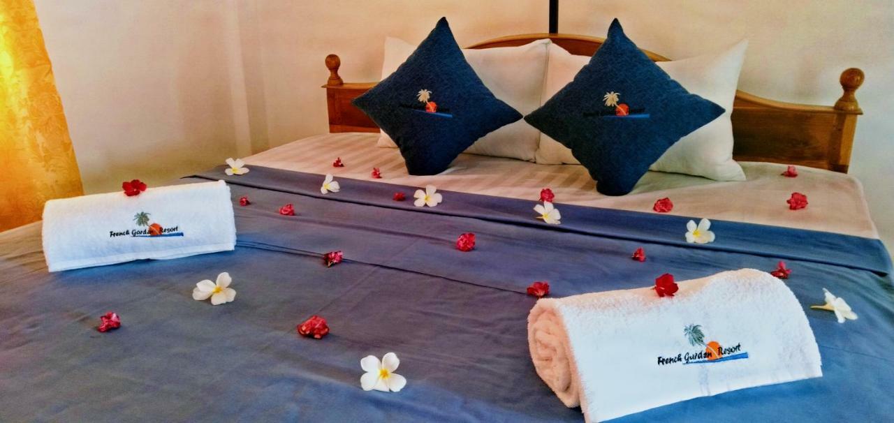 French Garden Resort Uppuveli Dış mekan fotoğraf